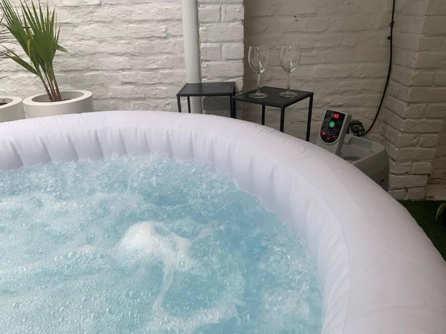 Les Thermes Du Beffroi 칼라이스 외부 사진